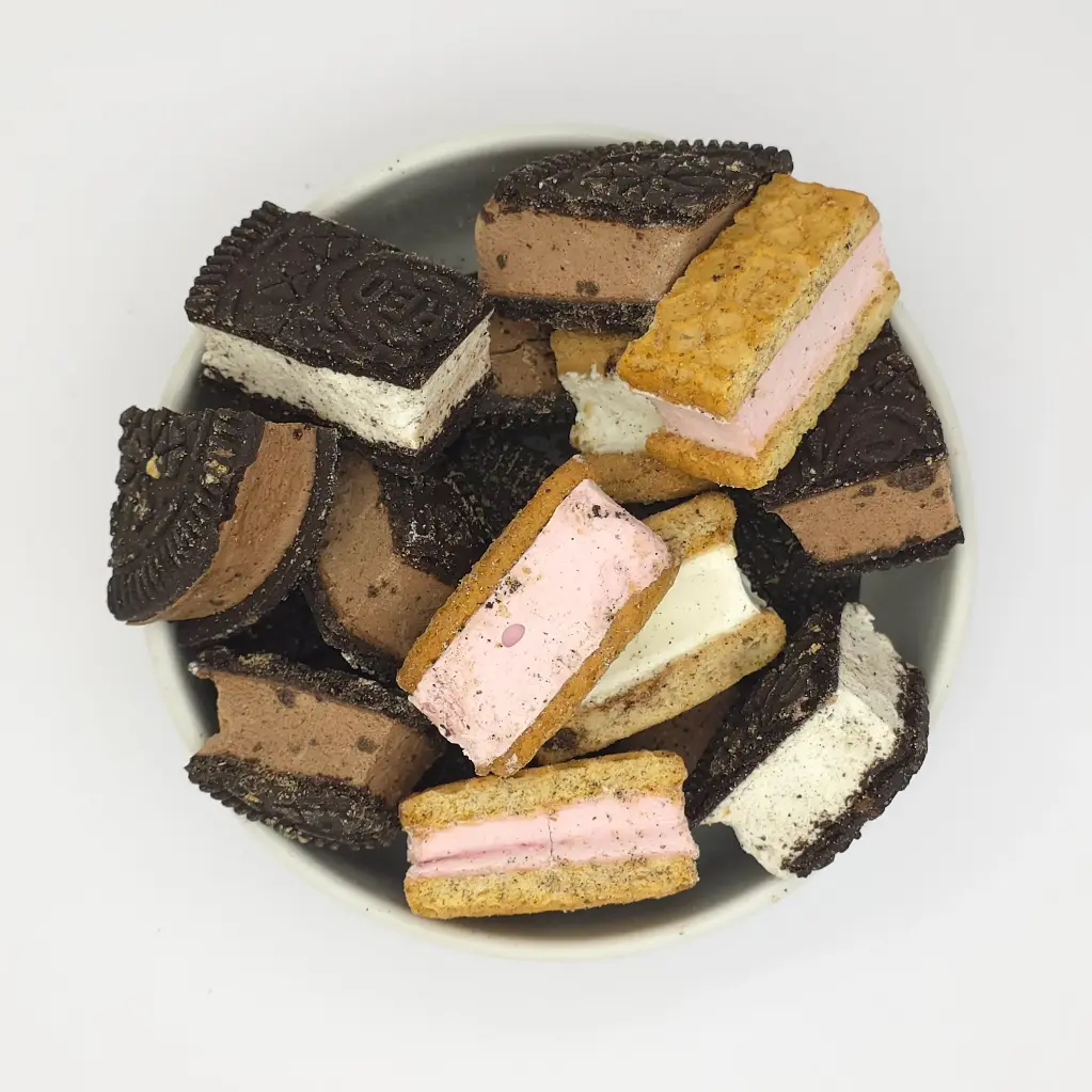 ايس كريم مشكل مجفف بالتبريد