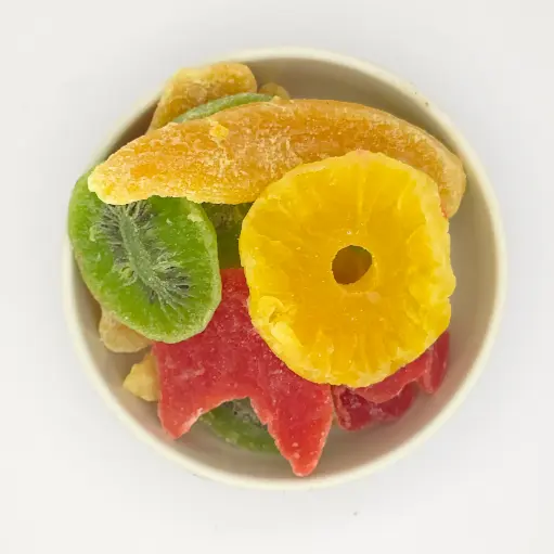 فواكه مجففة بالحرارة طرية